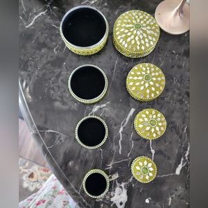 Jewelry or trinket 4pc boxes in mirror decorTion with velvet lining